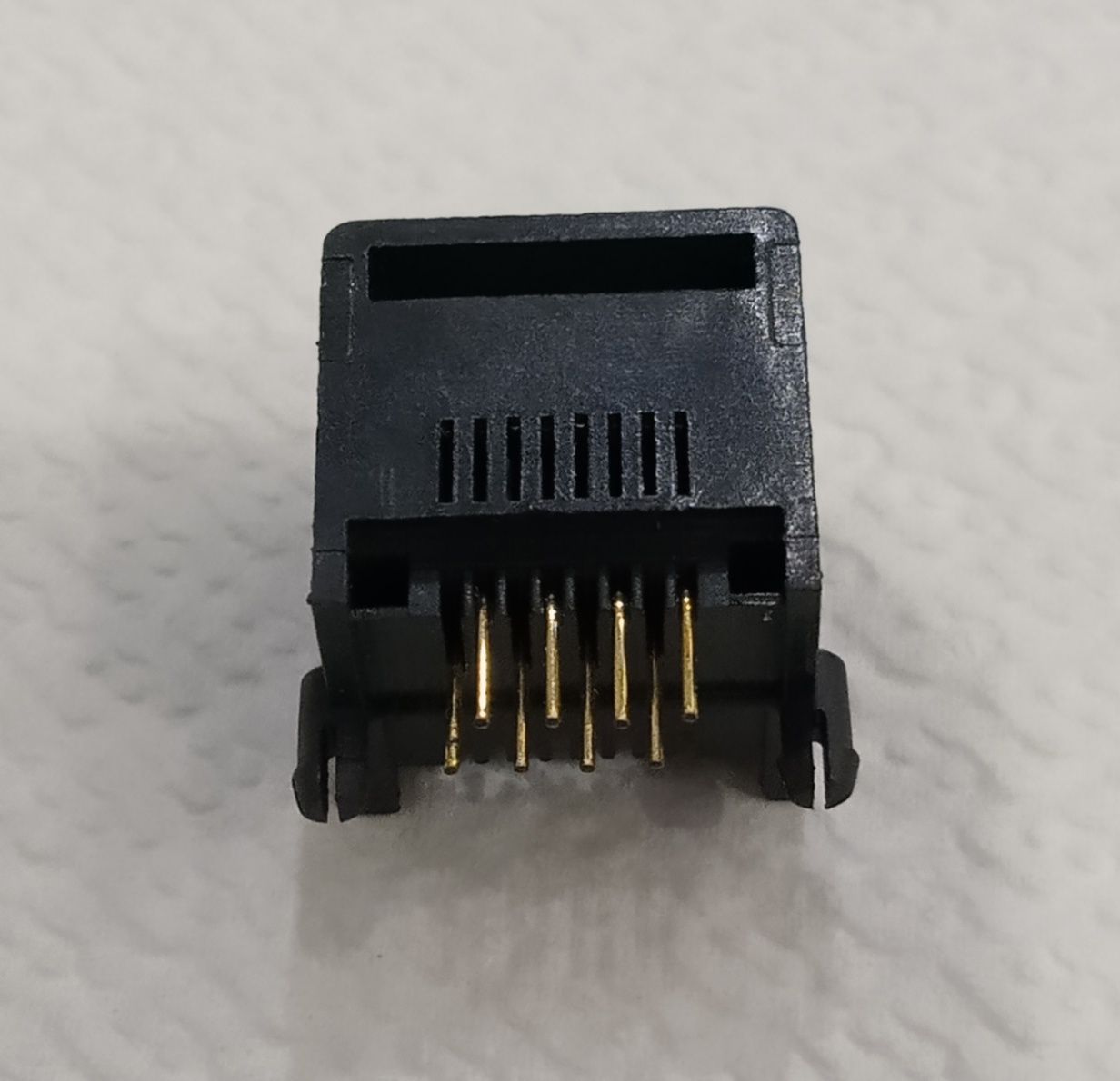 Гнездо (розетка) 8P8C под RJ-45