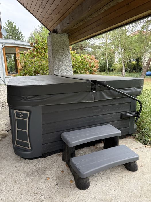 Wellis wanna ogrodowa - calo roczna 6 osobowa