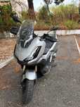 Honda ADV 350 como nova
