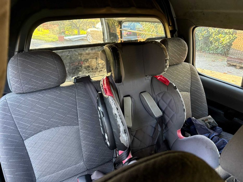 Hyundai H1 starex comercial 6 lugares