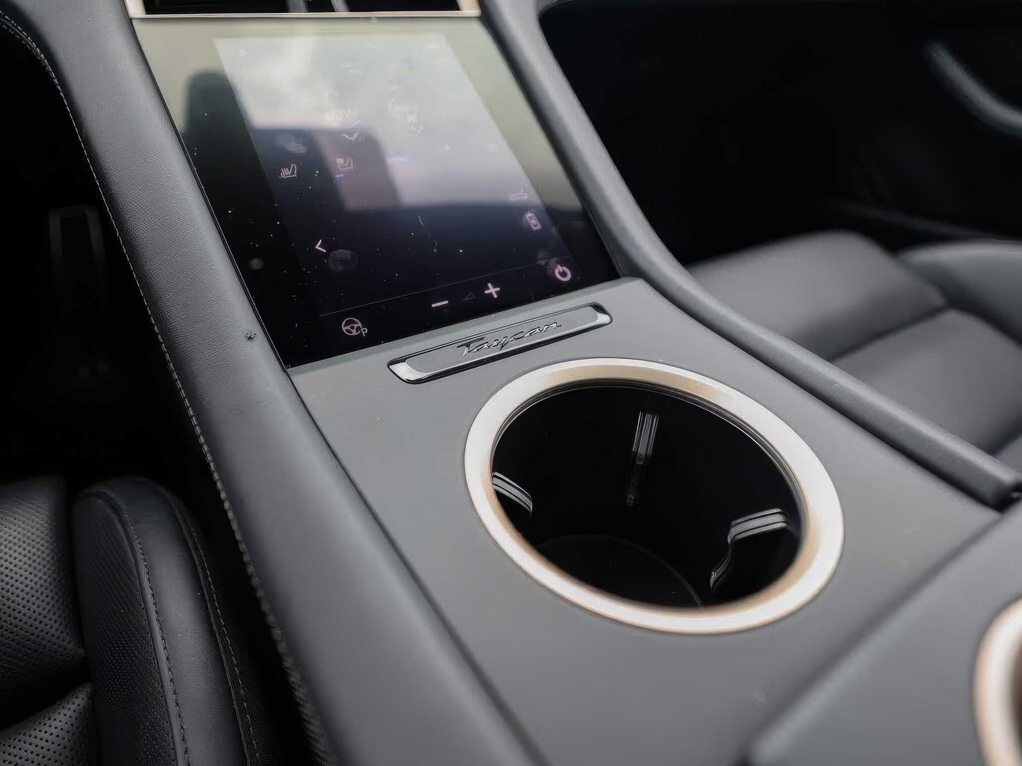 2022 Porsche Taycan Turbo S Sedan