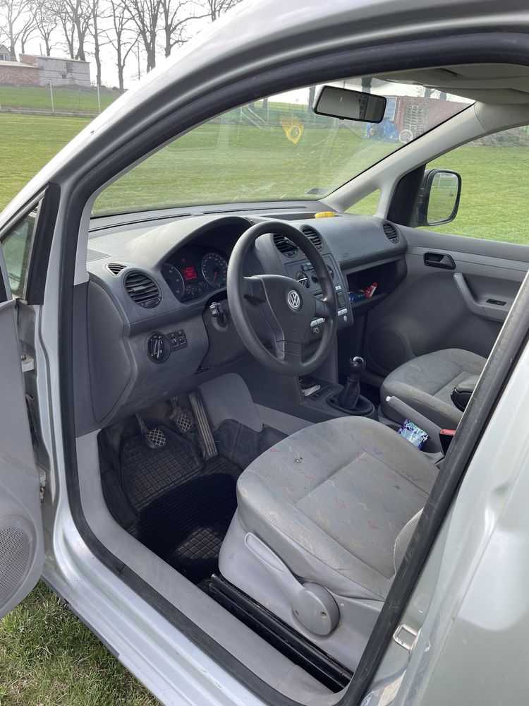 Sprzedam vw caddy 2007 1.9 tdi