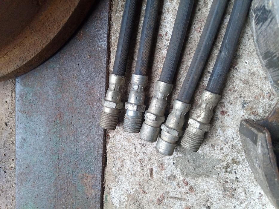 Тормозной цилиндр, барабан, шланг. Уаз Волга.