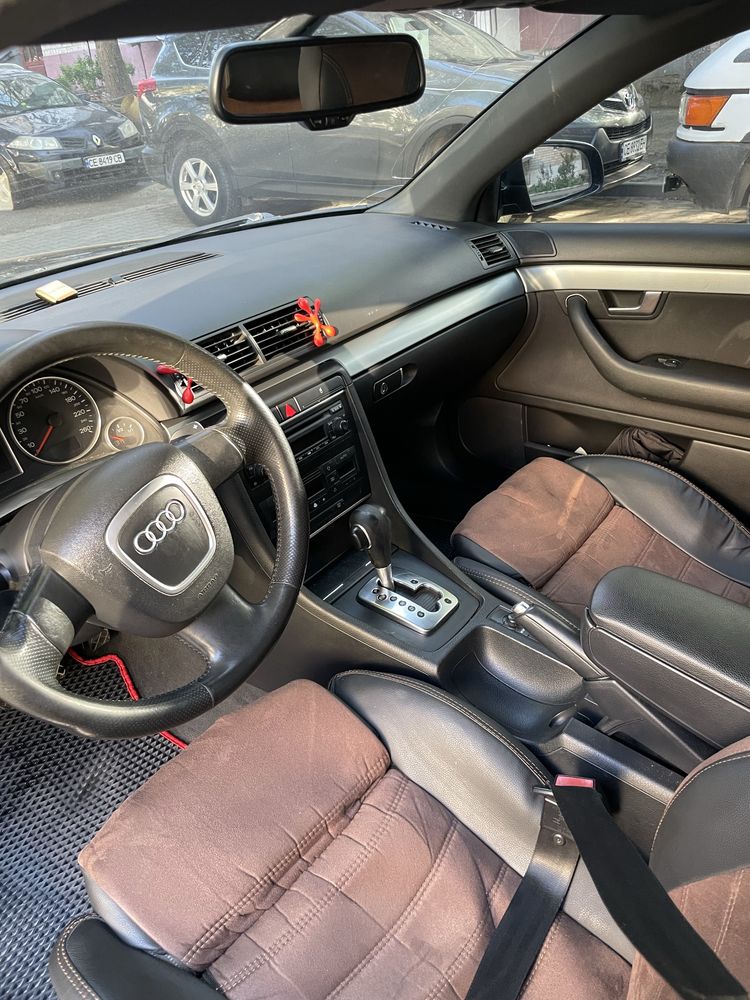 Продам хороше авто Audi A4 в кузові B7
