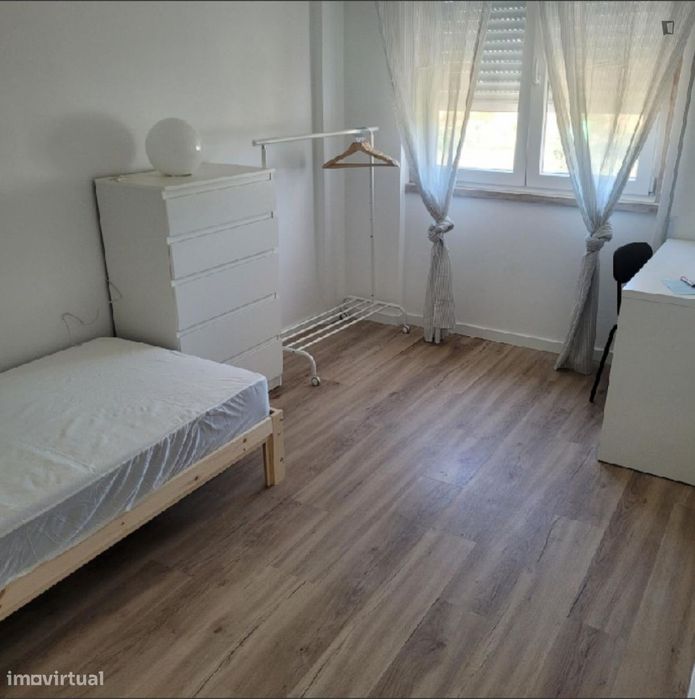 Quarto - localizado em Lisbon