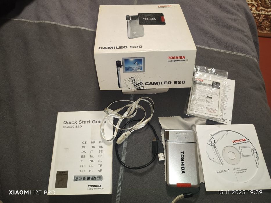 Продам камеру Toshiba S20