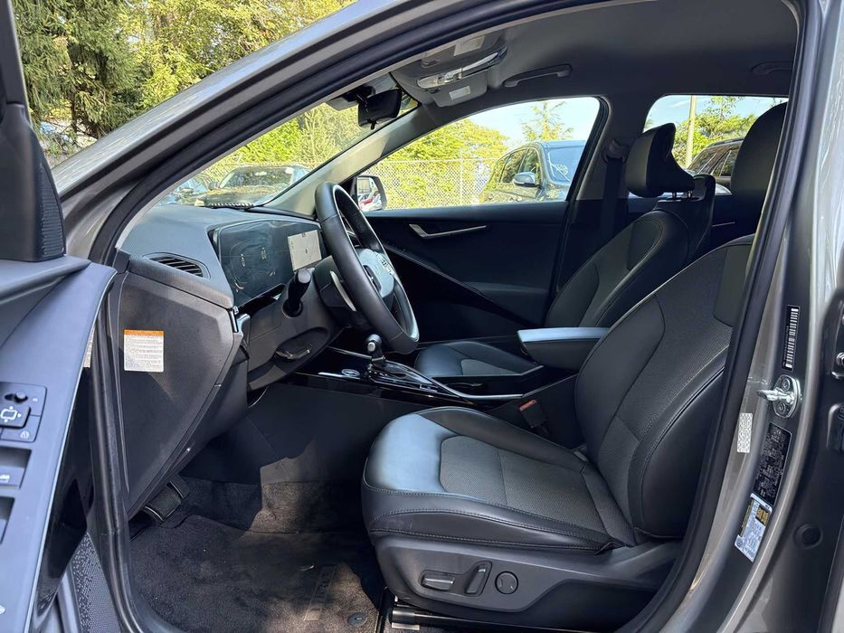 2023 Kia Niro EX