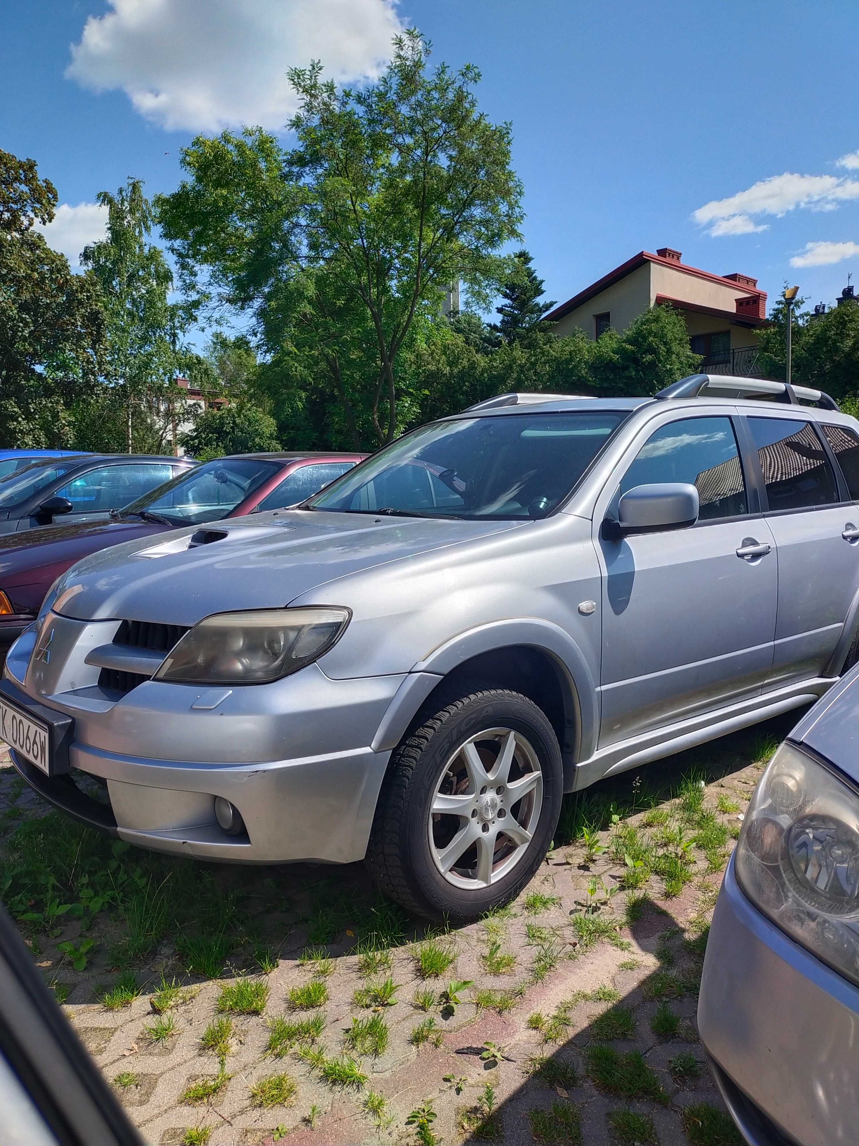 Samochód Mitsubishi Outlander 1 Turbo