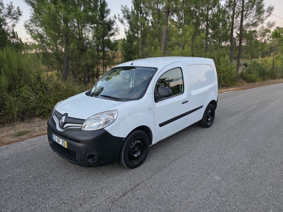 Renault kangoo iva dedutível com garantia