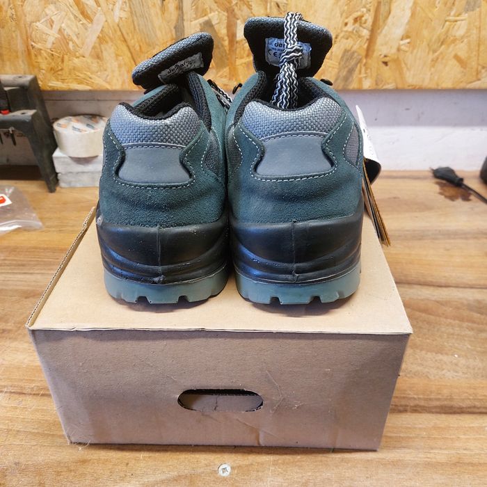 Buty ochronne Demar r.44 nowe