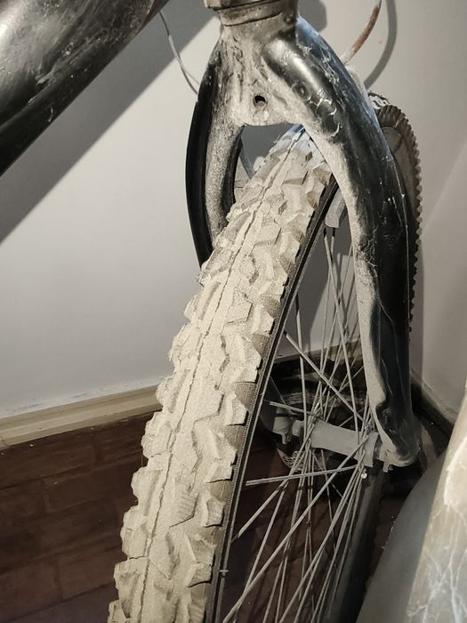 Bicicleta c/ quadro de alumínio