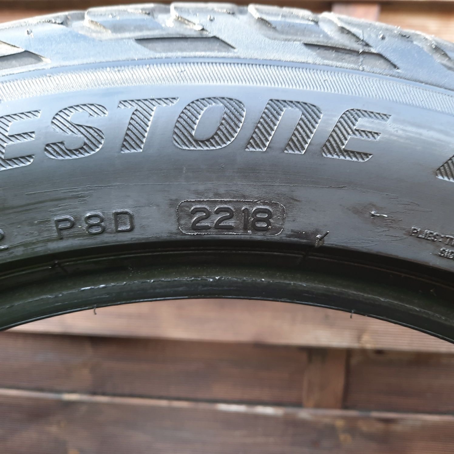 Bridgestone 215/50 R18