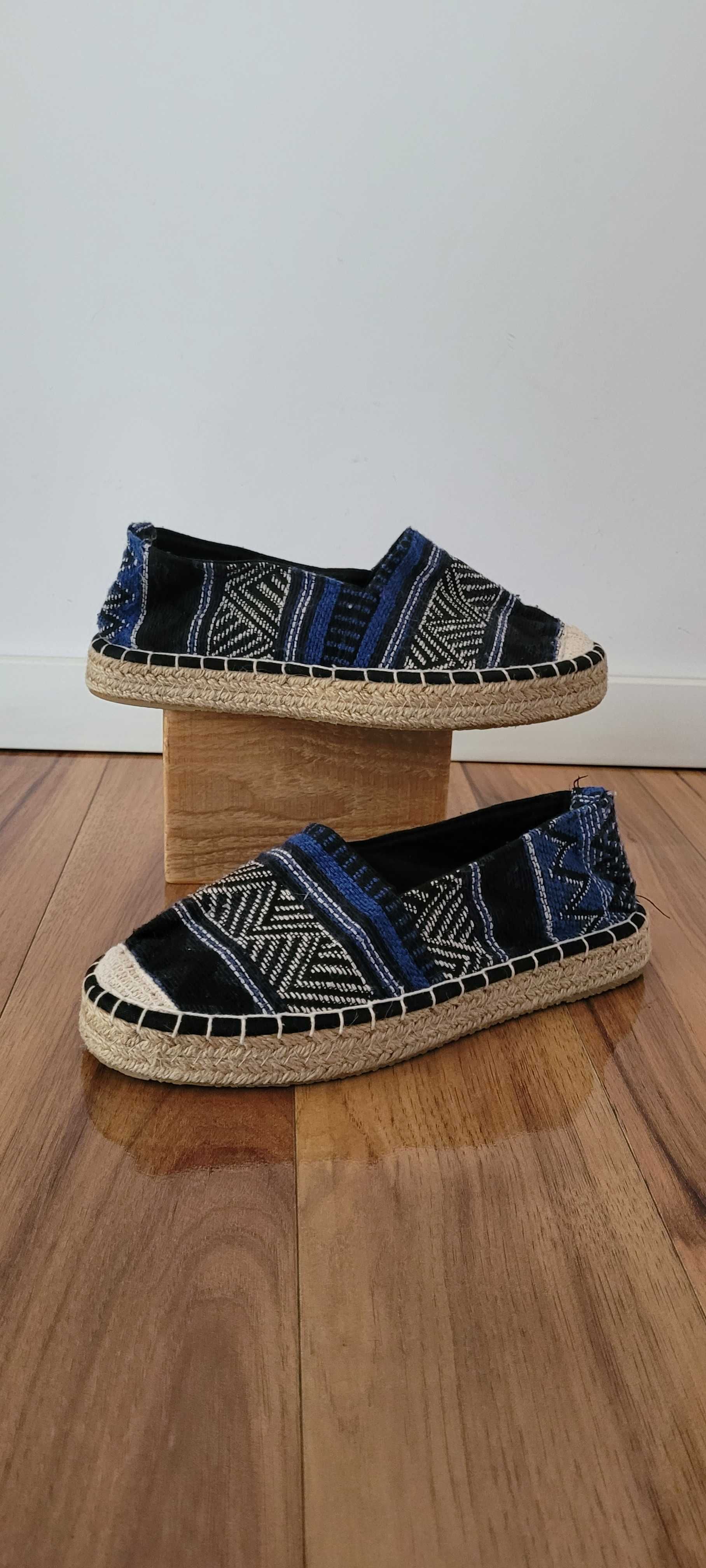 Niebiesko czarne espadryle wzór tkanina,rozmiar 38