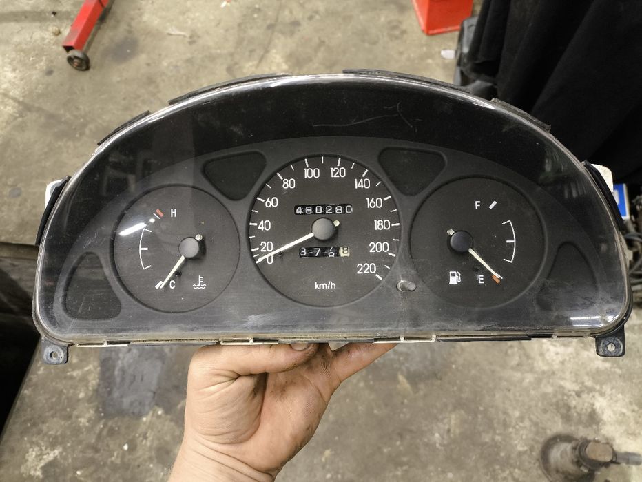 Приборная панель ланос