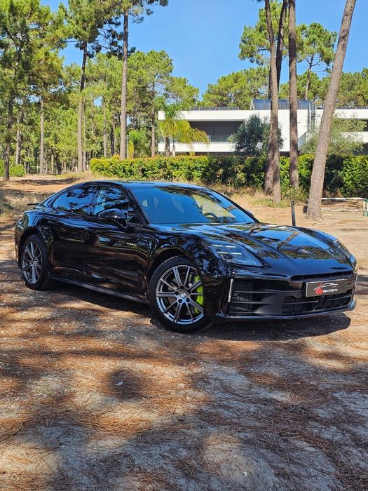 Porsche Panamera 4 E-Hybrid