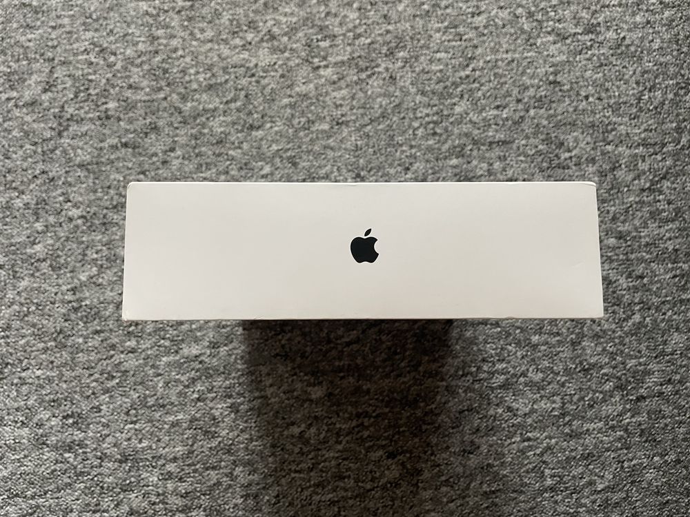 Macbook air 13”  Touchbar