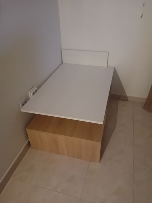 Mesa de Sala com menos de um ano de uso