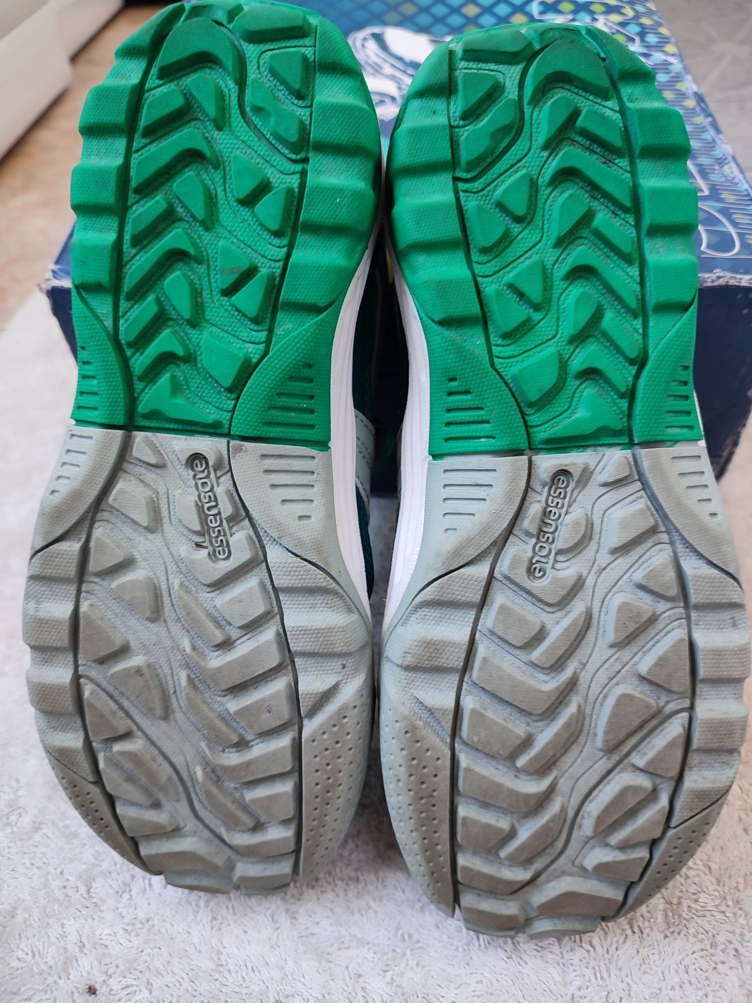 Sportowe sandały Quechua r. 35