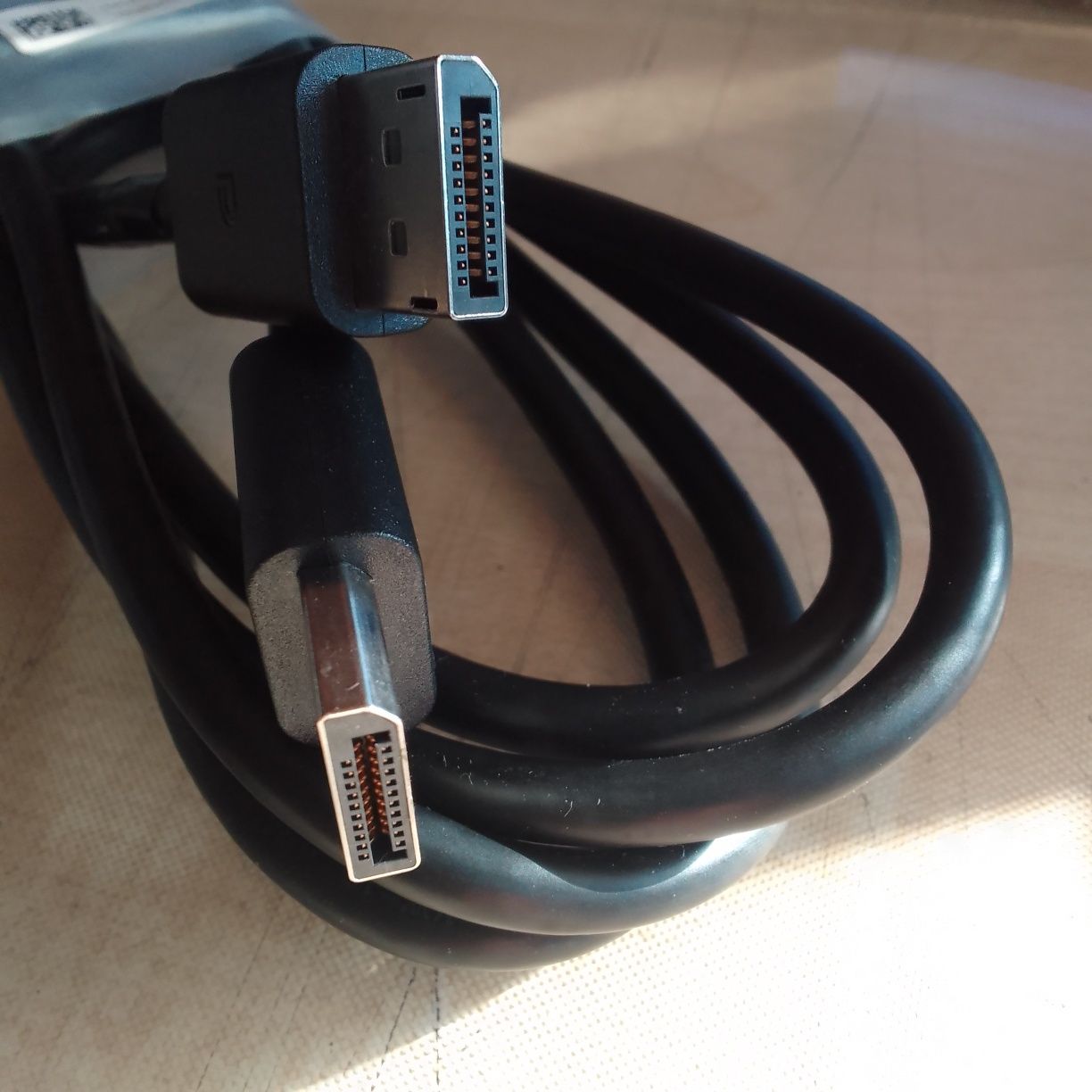 Кабель Displayport