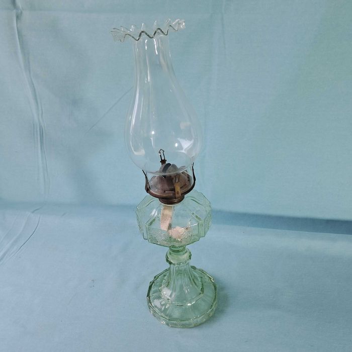 Candeeiro a petróleo transparente