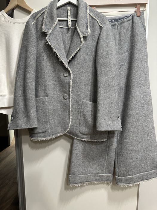 Костюм the Coat темно сврого кодьору