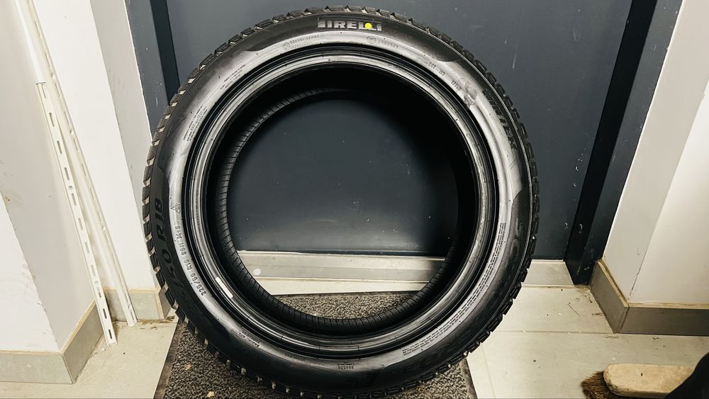 Nowe opony zima Pirelli SottoZero3 225/50 R18 BMW Run Flat