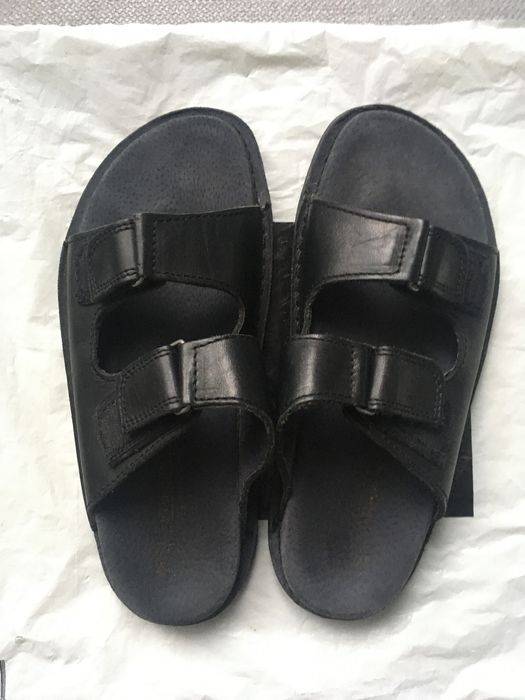 Шкіряні шльопанці тапки на ліпучках