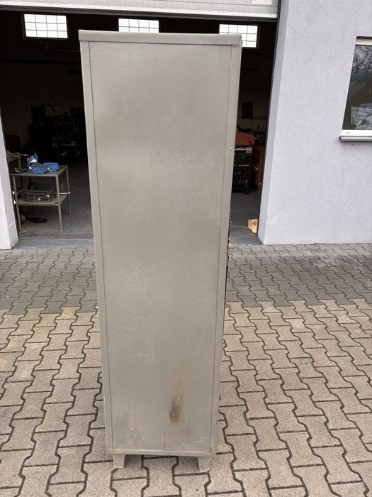 Szafka BHP metalowa ladna