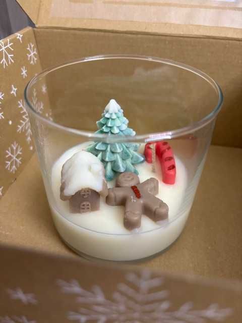 Świeca sojowa świąteczna ręcznie robiona