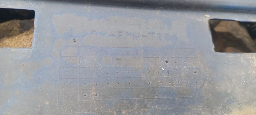 Передній бампер suzuki Swift 2005-2008