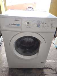 Продам пральну машину Zanussi zwsg6100v