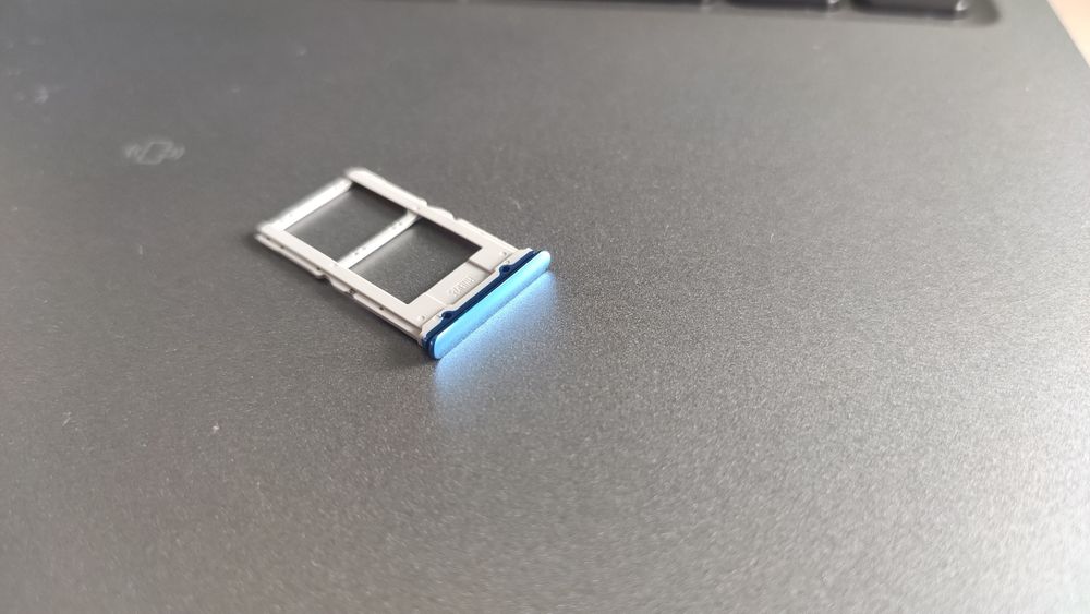 Xiaomi Mi9t tacka SIM