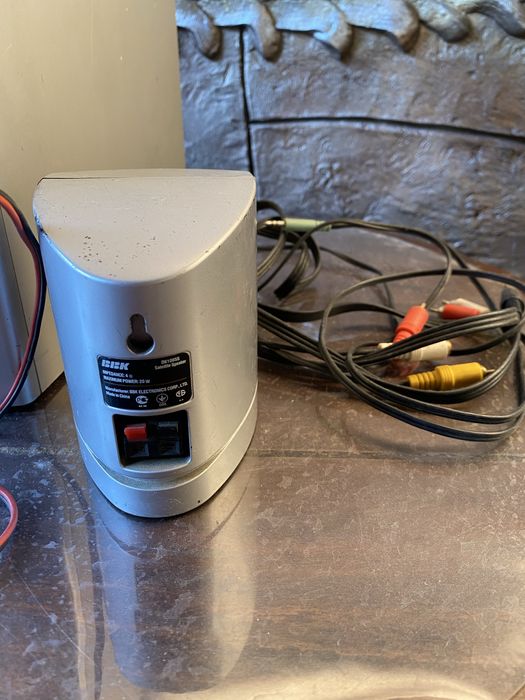 Сабвуфер BBK DK1005S