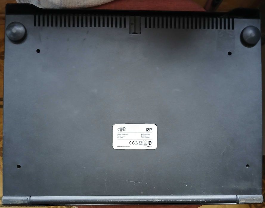 Охолоджуючая підставка для ноутбука Deepcool N6