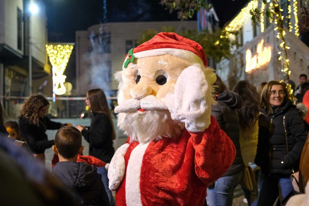 ANIMAÇÃO DE NATAL|MASCOTES |CASA & PAI NATAL |CADEIRÃO|CANHÃO DE NEVE