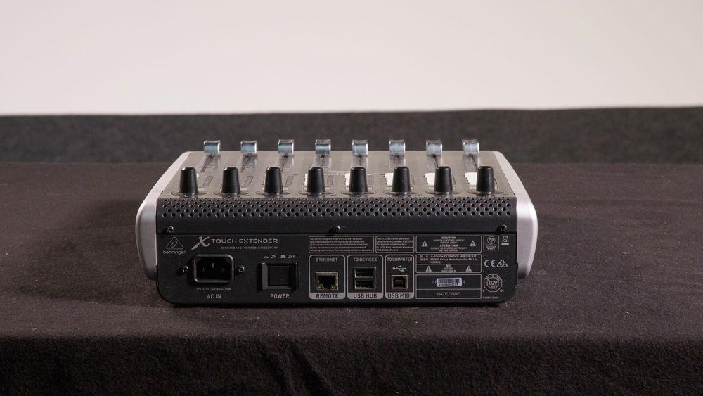 Controlador de DAW - Behringer X-Touch Control Expander