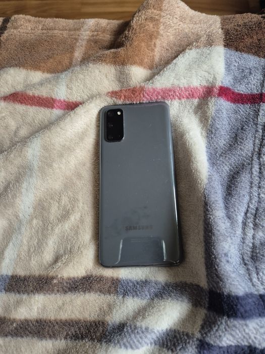 Samsung s20 12/128
