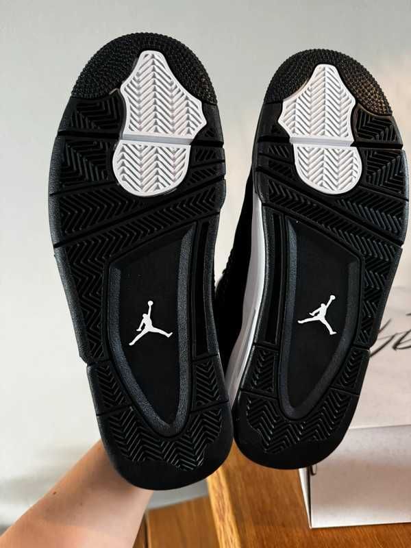 Jordan 4 Retro White Thunder Rozmiar 41