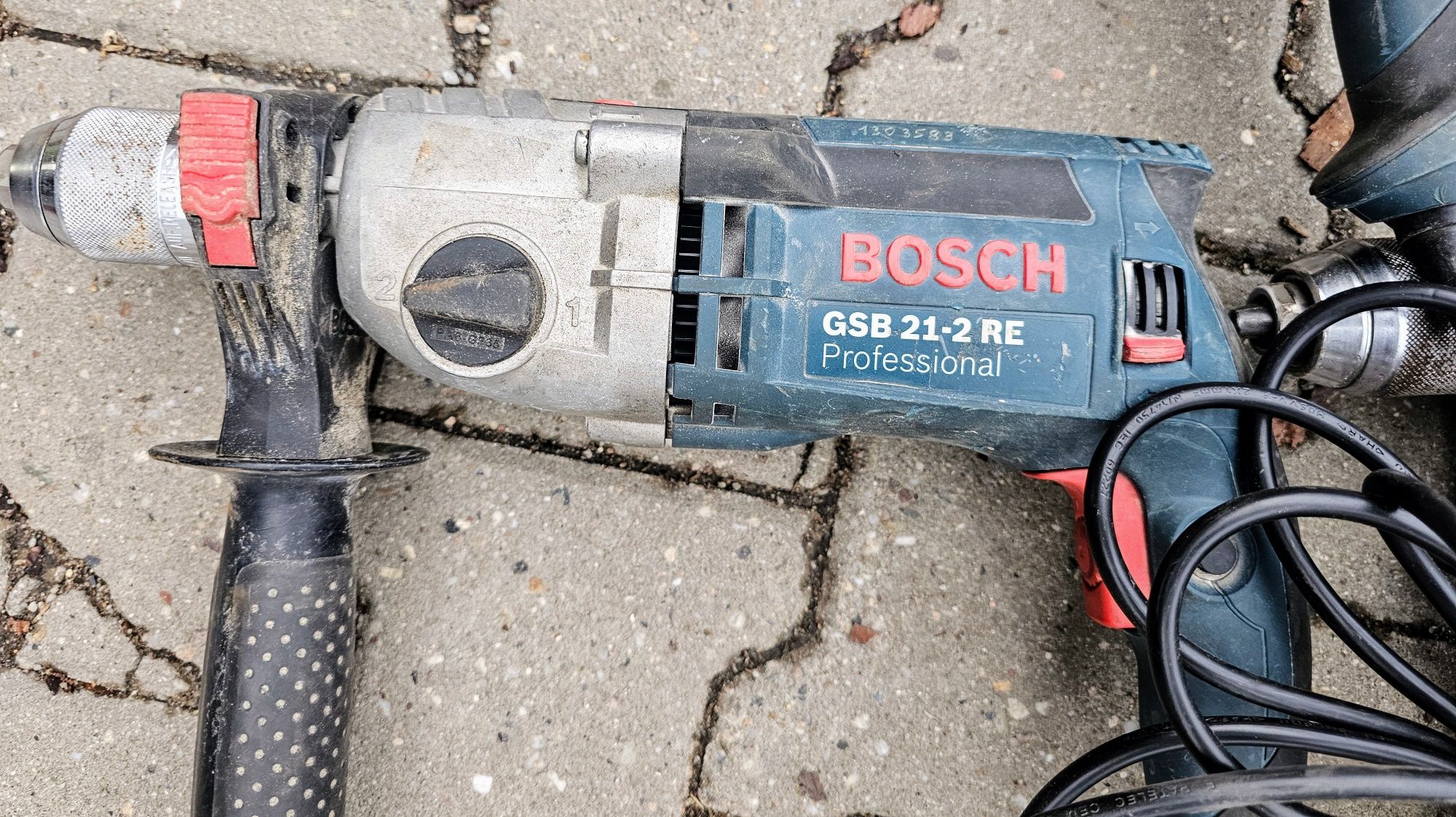 Bosch Professional wiertarka udarowa GBS 21-2 RE walizka