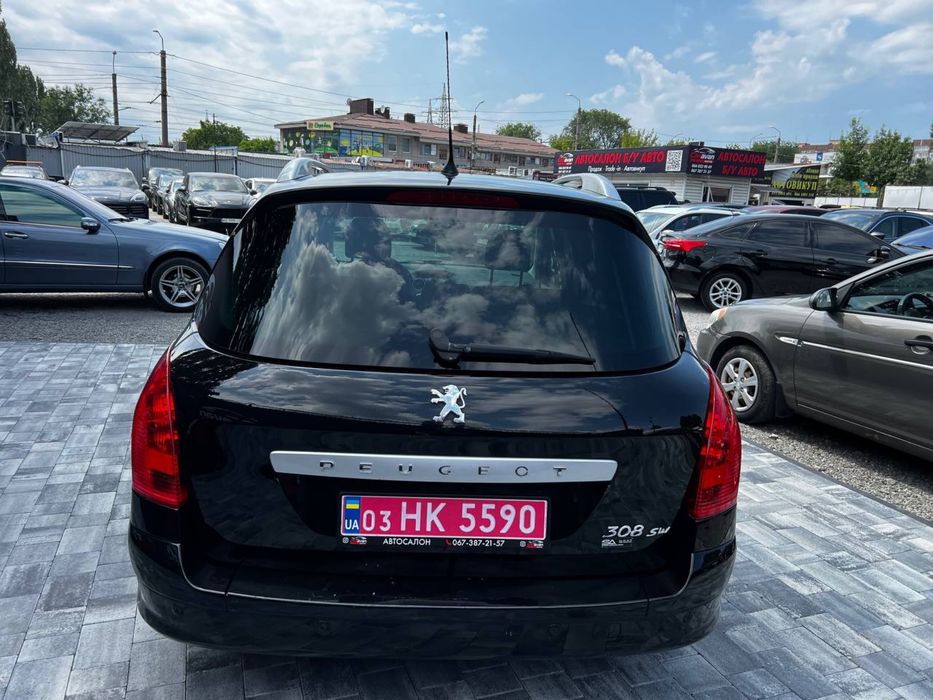 Peugeot 308 SV 2008 года 1.6 бензин АКПП