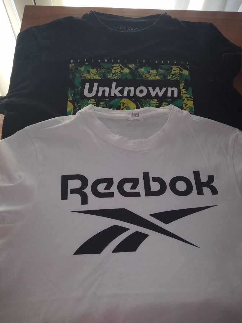 T-shirt  branca Reebok e t-shirt preta Primark .tam S. Manga curta.