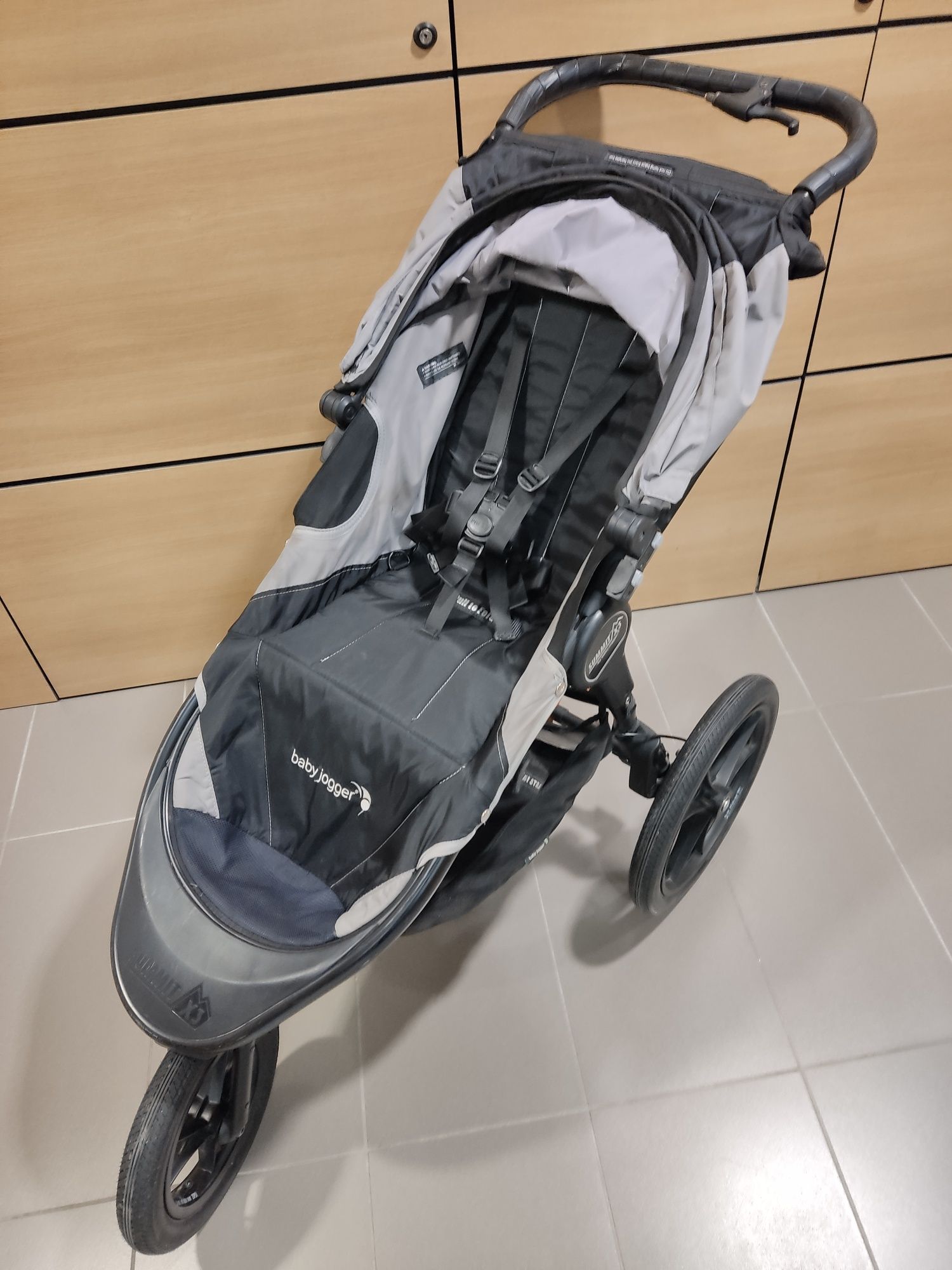 Wózek do biegania Baby Jogger Summit X3