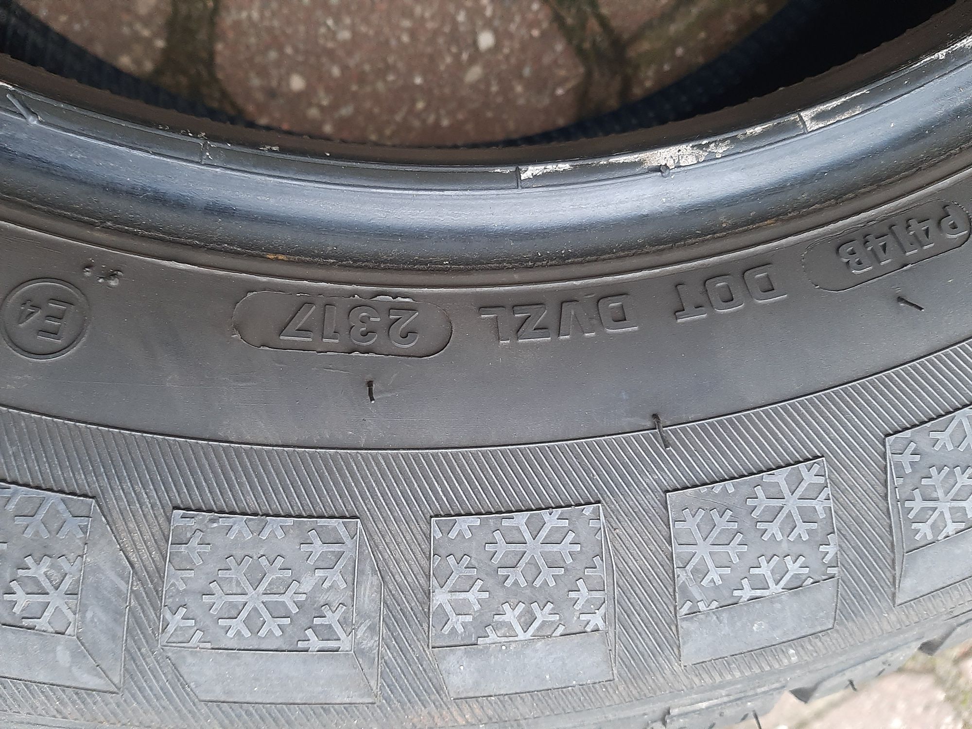 4x Opony zimowe 215/65R16C Vredestein ComTrac Winter 8-8,5mm