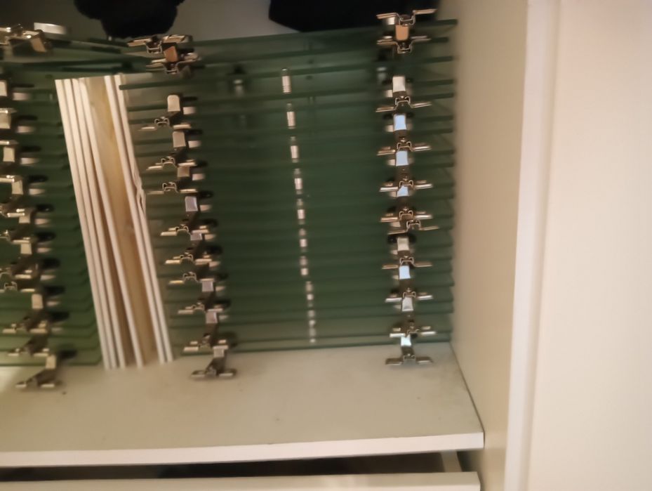 Portas de vidro para estante tipo kallax de IKEA