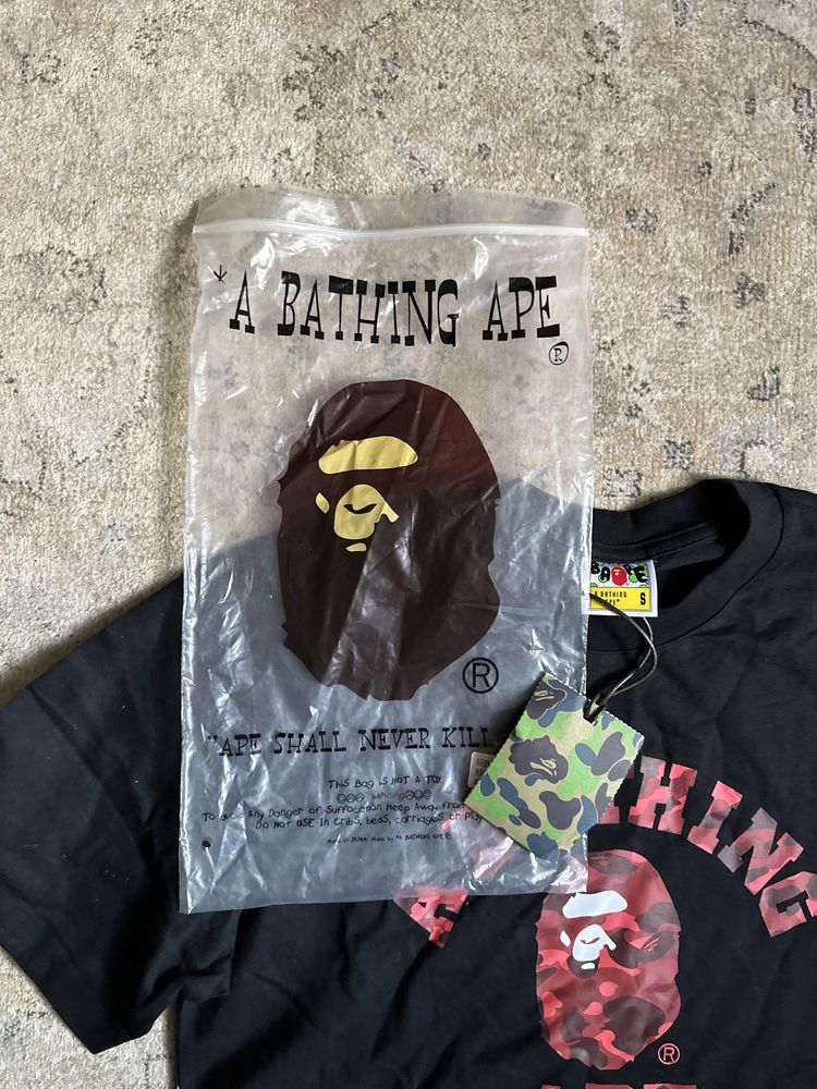 Bape college Tee camo red