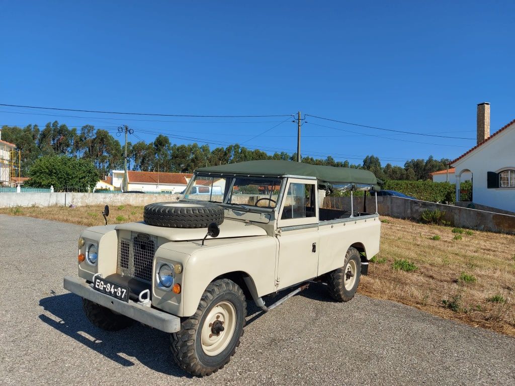 Aluguer Carro Jipe Clássico Land Rover Serie IIA Eventos e Casamentos