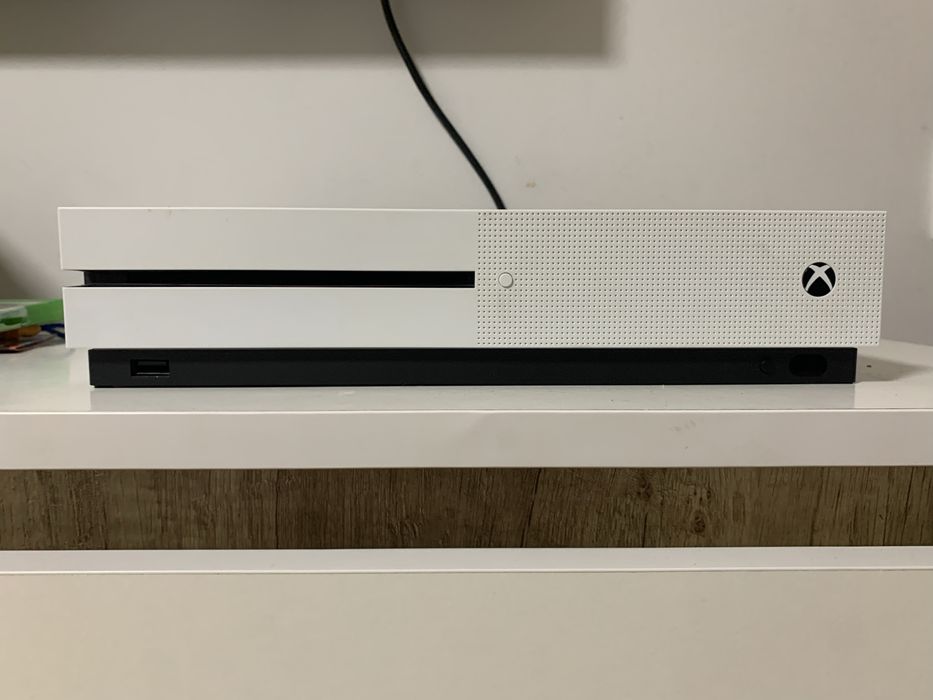 Xbox one S, 7 ігор