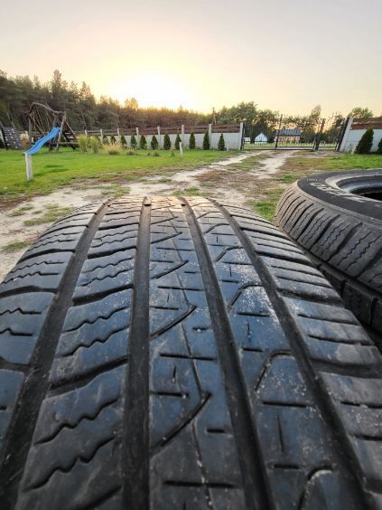Opony wielosezonowe całoroczne Pirelli 235/55r19