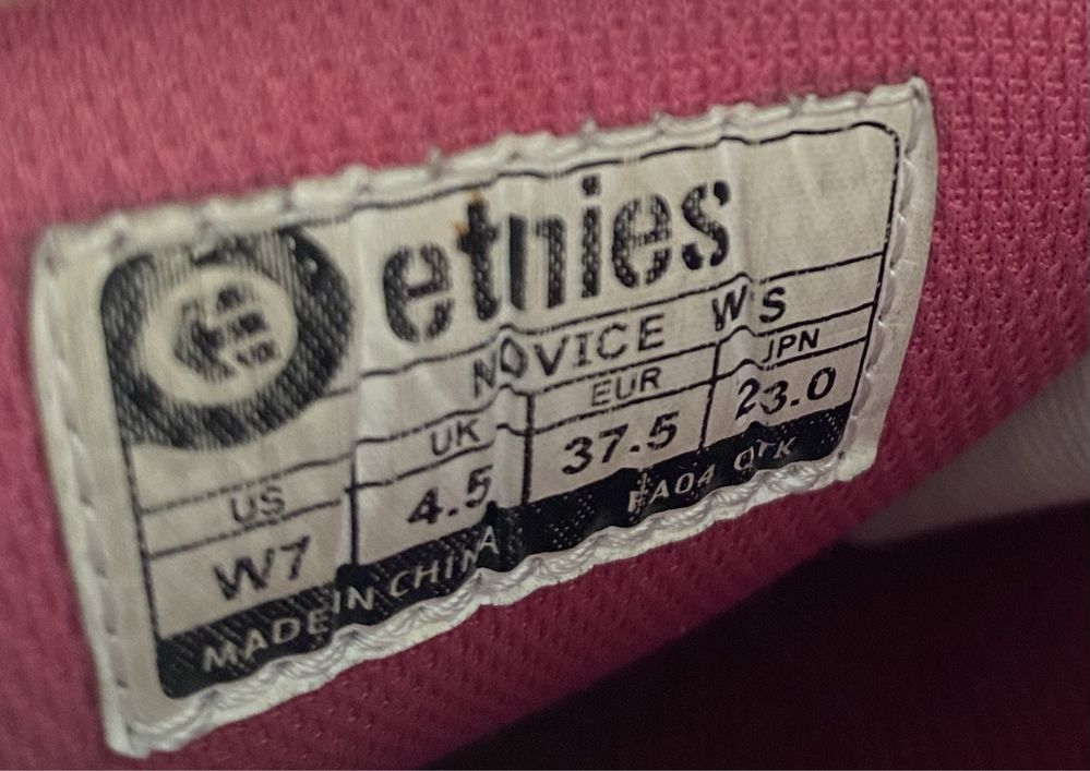 Buty Etnies Novice oryginalne 37,5 niebieskie granatowe
