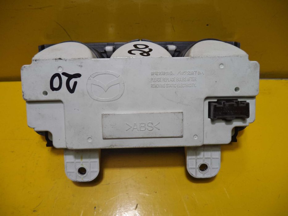 Блок управления печки Mazda 5 з 05-09 р.в.